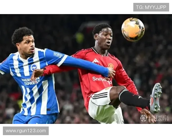 吉格斯称梅努耐心适应曼联中场