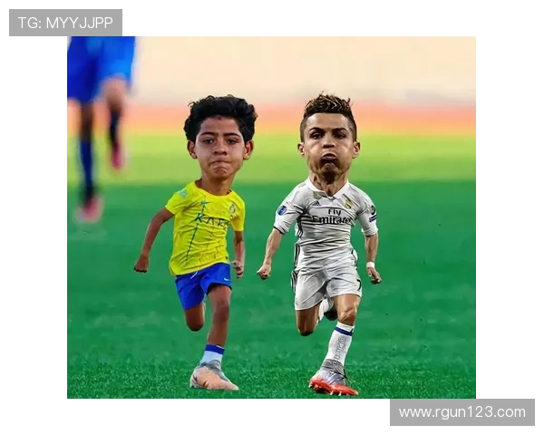 迷你罗试训皇马C罗七号再传承